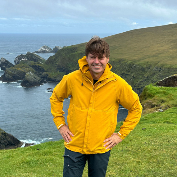 Ke zdolání tohoto bodu jsme museli projet křížem tři ostrovy, potřebovali jsme čtyři trajekty (předem rezervované) a trekkovat v nejsevernějším parku Británie. No vyplatilo se!