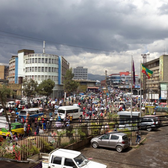 Addis Abeba je nádherné živelné město