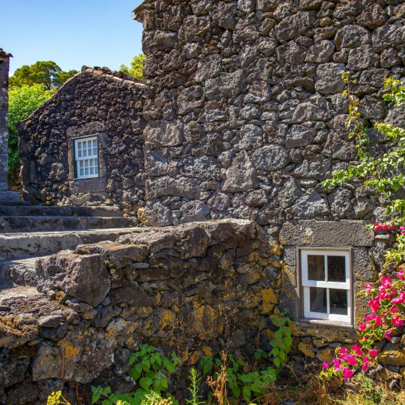 Budeme obdivovat 500 let staré kamenné domky 