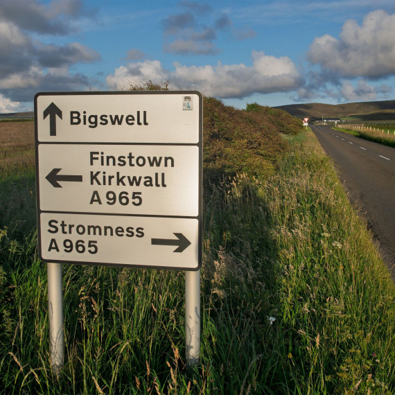 Orkneje - ostrovy mladých selat, mají nejkrásnější neolitické památky Evropy. Jdeme na to!