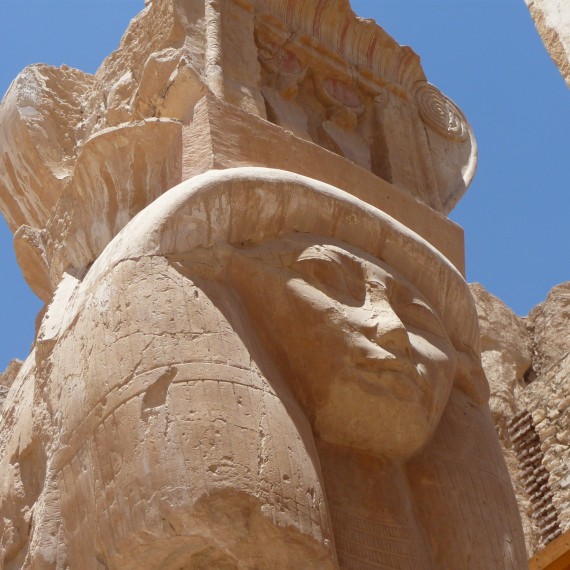 Egyptská kultura stará tisíce let se SEN průvodcem