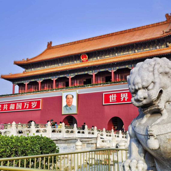 Z této brány vyhlásil Mao vítězství čínské revoluce.