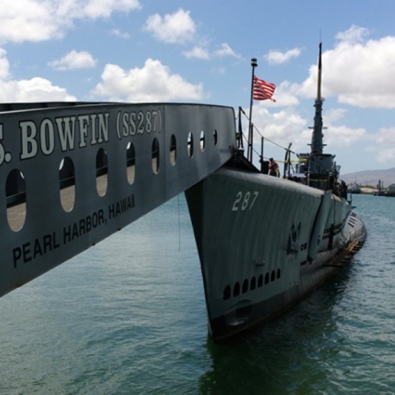 Ponorky a areál, kde se to všechno v roce 1944 odehrálo