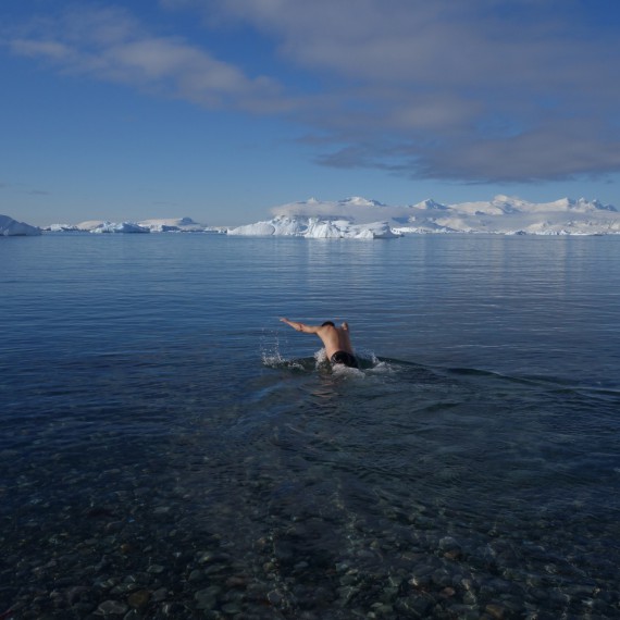 Vyzkoušíte koupel na Antarktidě? 