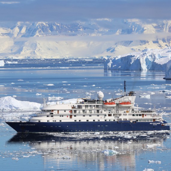 Plavba přes Drakeův průliv 