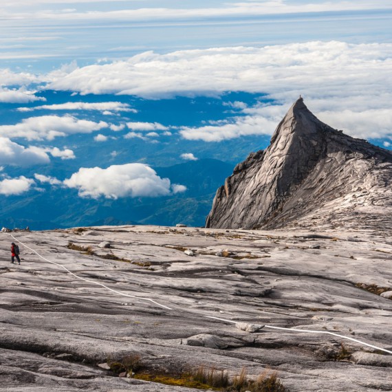 Hora Kinabalu je nejvyšším vrcholem celé Malajsie