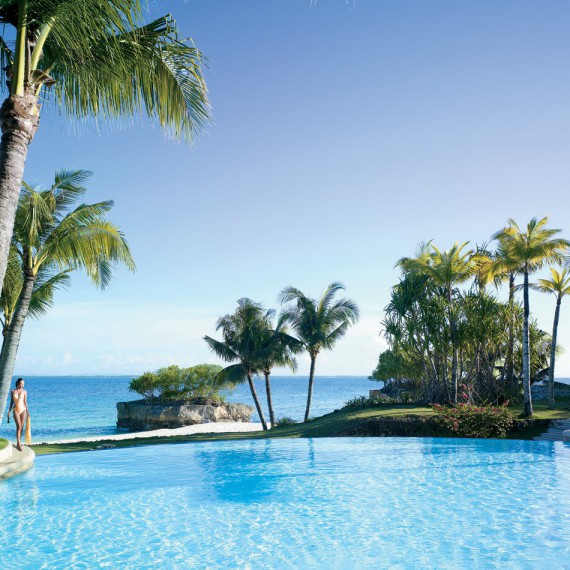 Relax u moře i bazénu je jen váš