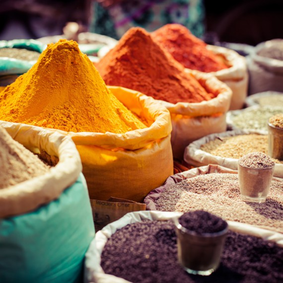 I trhy září barvami