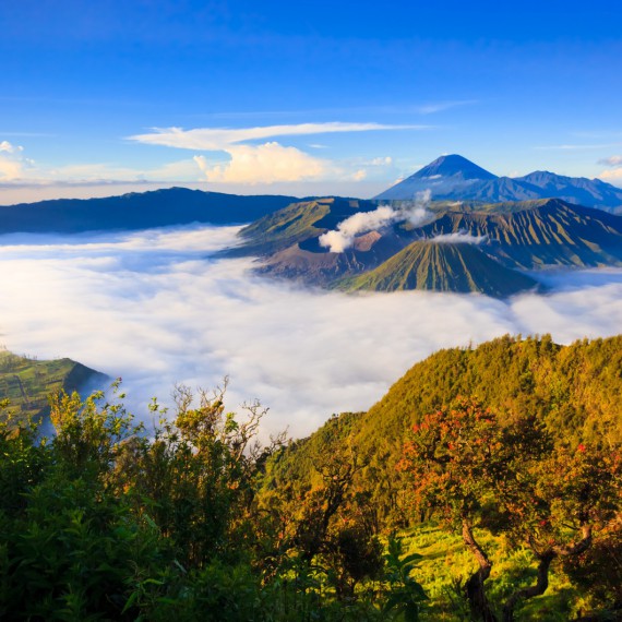 Východ slunce v národním parku Bromo Tengger Semeru