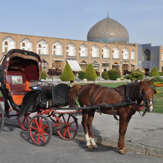 Esfahán je se svým náměstím jak vystřižený z pohádky