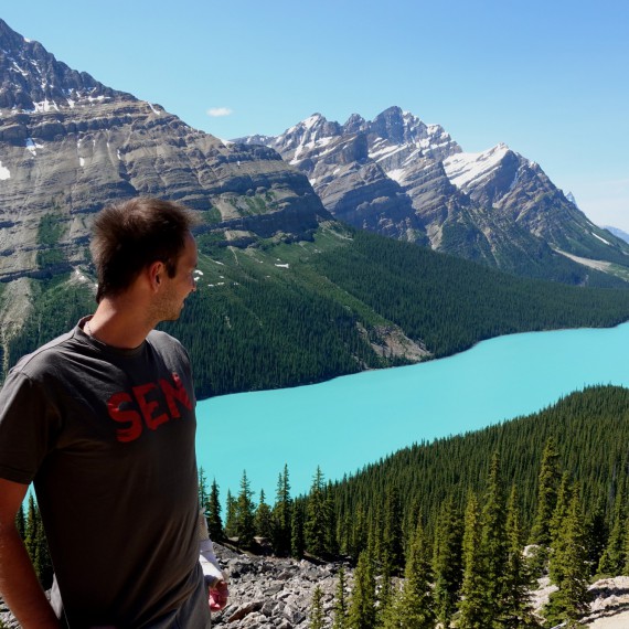 Jezero Peyto lake s neuvěřitelnou barvou vás určitě ohromí 