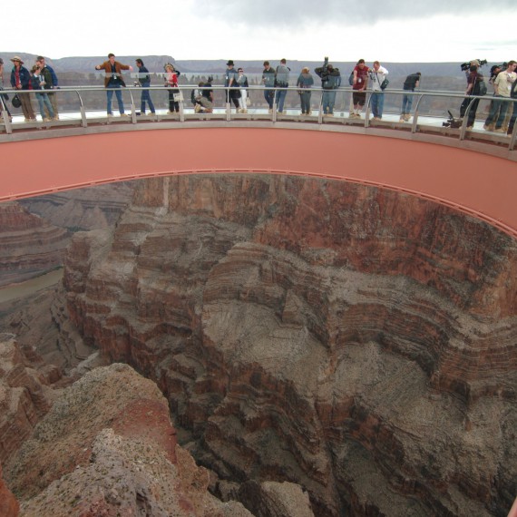 Grand Canyon - najdete odvahu projít se po Skywalku?