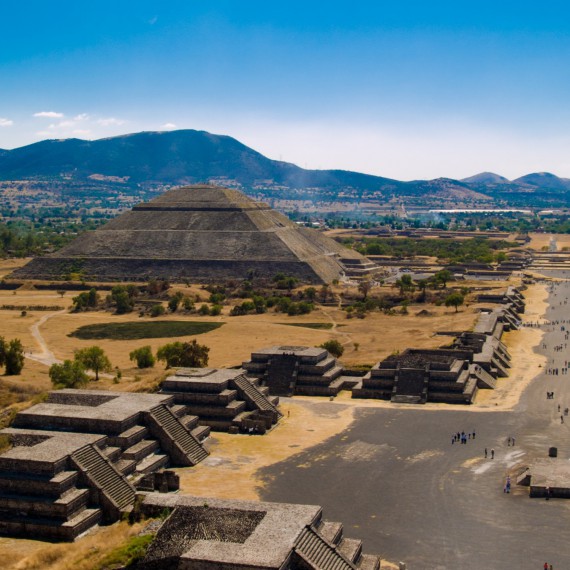 Světoznámý Teotihuacán