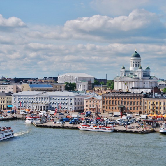 Výhled na přístav v Helsinkách