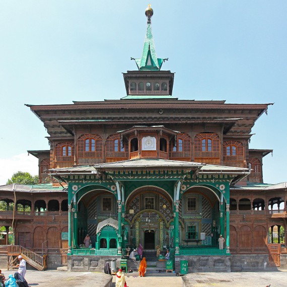 Navštívíme slavnou mešitu v Šrinagaru