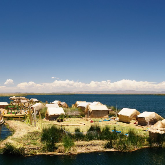 Rákosový ostrov na jezeře Titicaca 