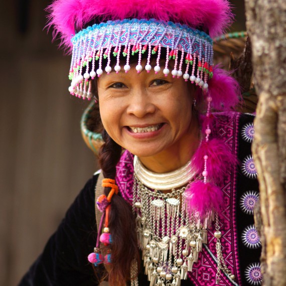 Usměvavý kmen dlouhorkých žen