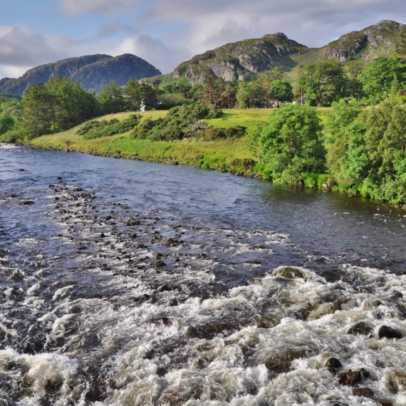 Zde vznikaly legendy o vodních koních a dracích