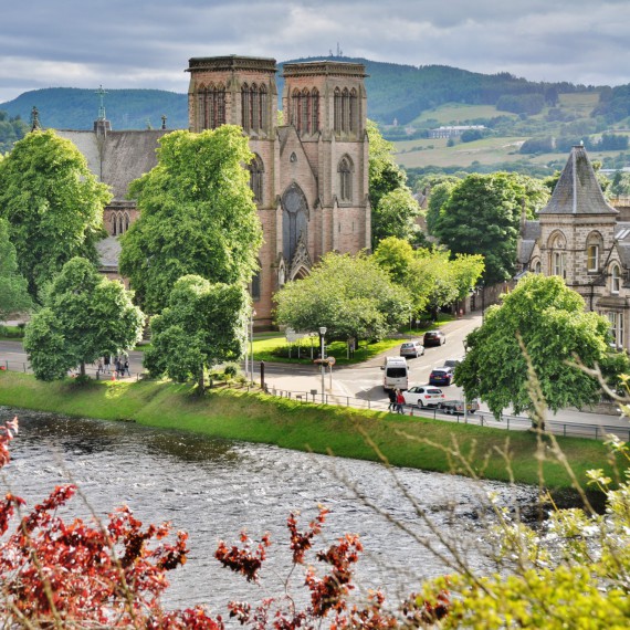 Katedrála ve městě Inverness