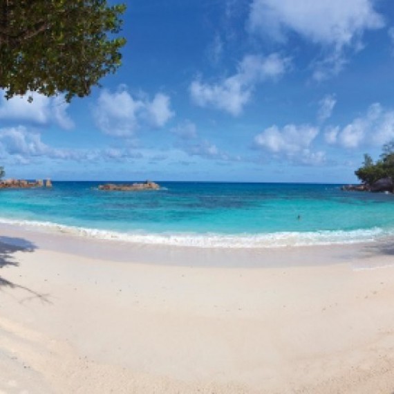 Prázdné pláže čekají jen na vás