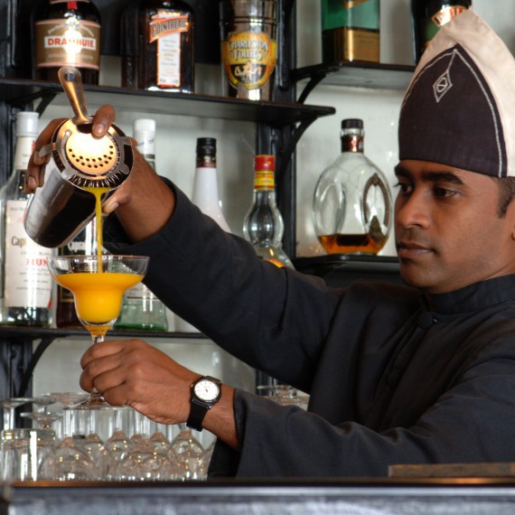 Nechte si namíchat místní drinky