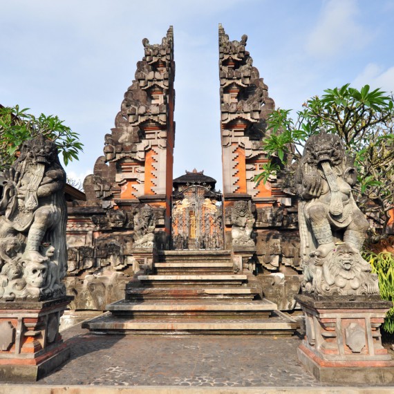 Nejznámnější chrám chrám Pura Besakih