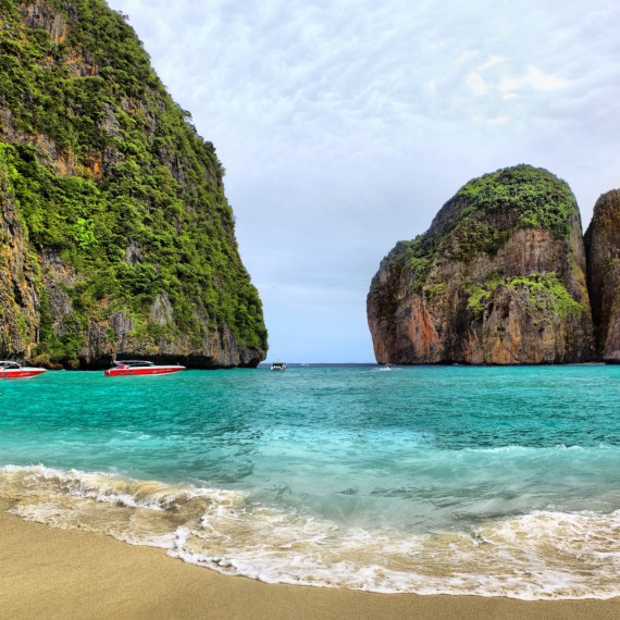 Slavná Maya Beach z filmu Pláž