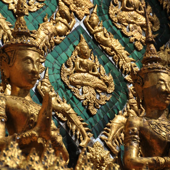 Buddhismus je v Thajsku hlavním náboženstvím a praktikuje ho většina obyvatel.