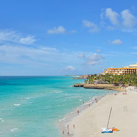 Pláže a azurové moře už čekají