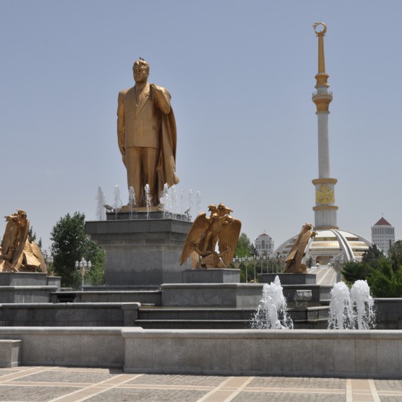 Příbě, který píší národy minulé i nynější 