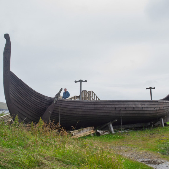 S takovými drakary - dračími loděmi Vikingové objevili Island, Grónsko, ba i severní Ameriku.