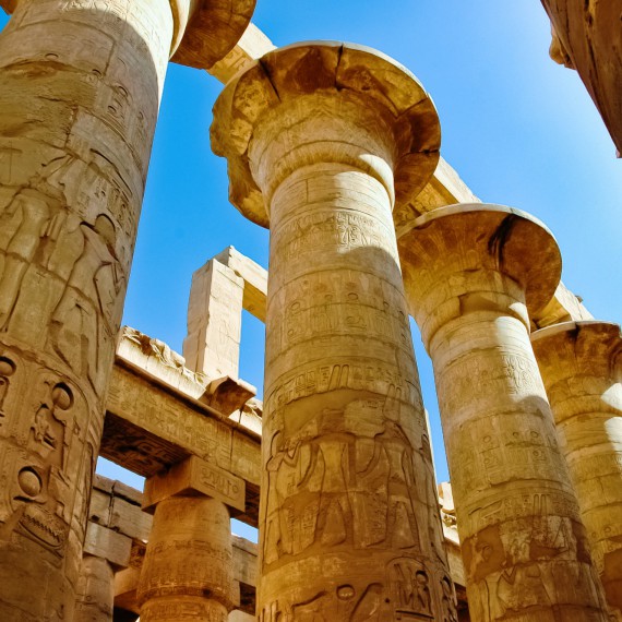 Projdeme si Velkou sloupovou síň v Karnaku