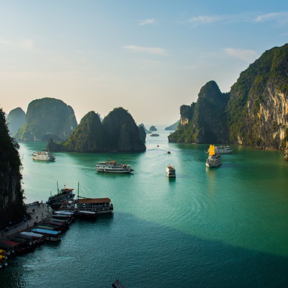 Halong Bay je fascinující