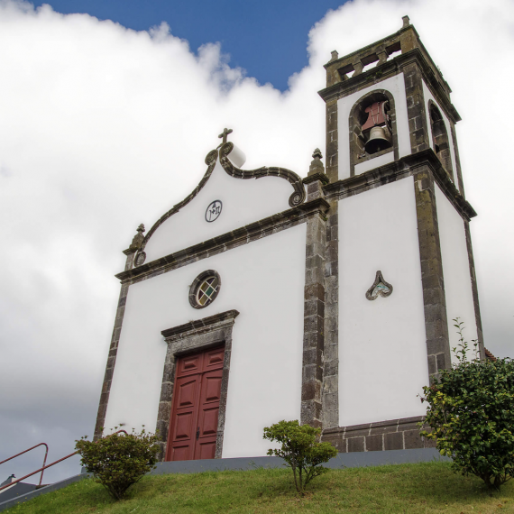 Typický kostelík na Azorských ostrovech 