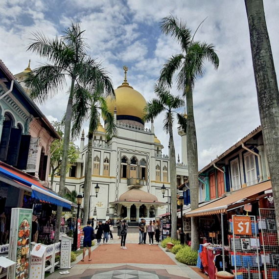 Dojdete k mešitě sultána Masjida 