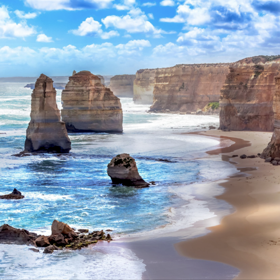 Těšit se můžete na skalnaté pobřeží 12 apoštolů