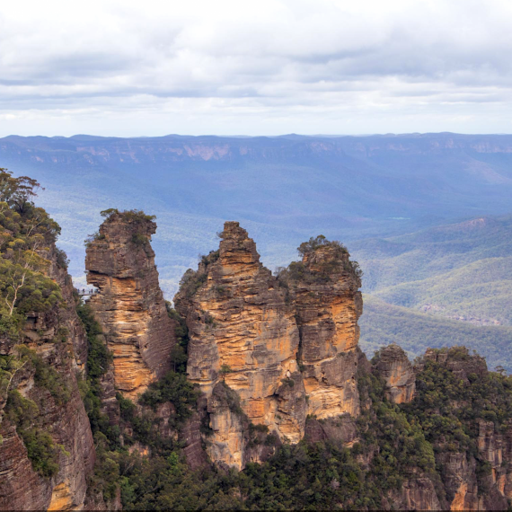 Od našich SEN průvodců se dozvíte legendu o skalách Modrých hor
