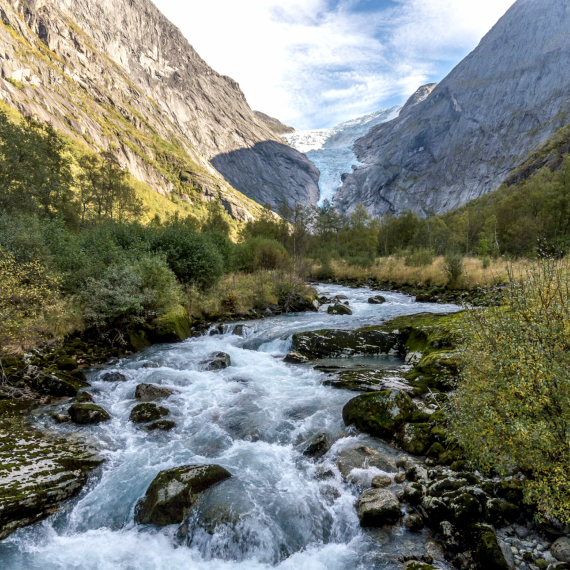 Cestou k ledovci Briksdalsbreen