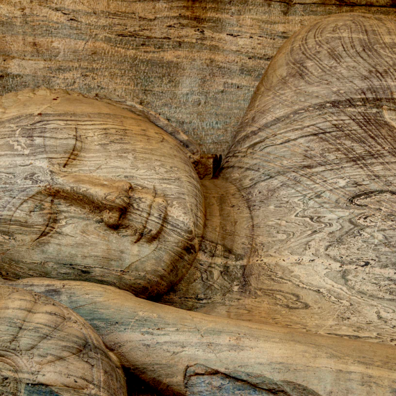 Skalní chrám Gal Vihara v Polonnaruwa