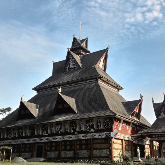 Prohlídka památek na Sumatře 