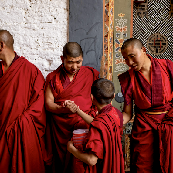 Budhisté po ukončení modlitby