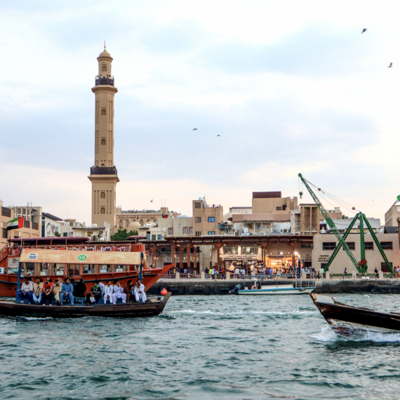 Nesmíte vynechat ani plavbu přes Dubai Creek