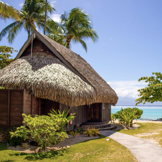 Ostrov Moorea si užijete plnými doušky