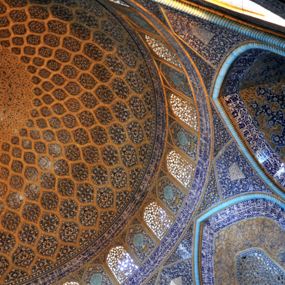 Mešita šejka Lotfolláha v Esfahánu patří k největším perlám Persie
