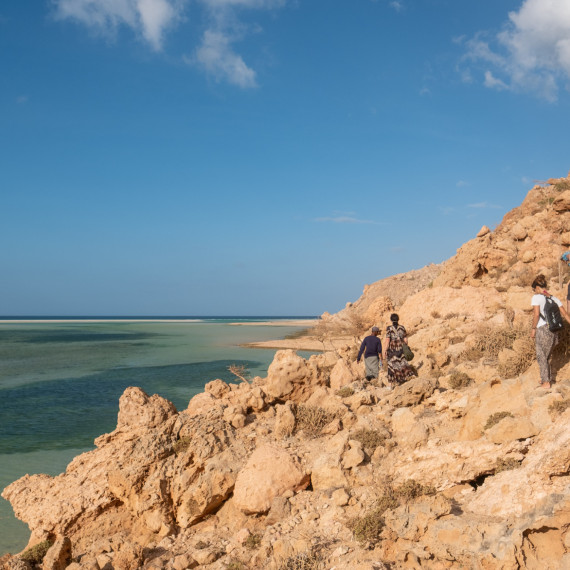 Zajdeme i trošku dál než vede cesta. Přece jen jsme lovci zážitků!