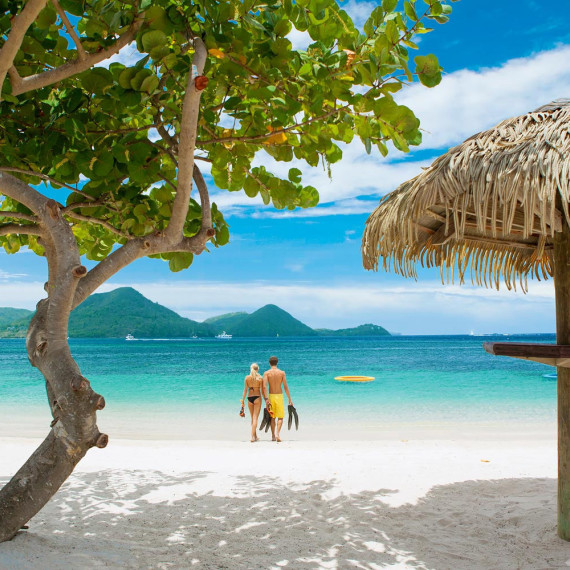 Luxusní hotel Sandals Grande St.Lucian, který si můžete objednat v našich doplňkových službách.