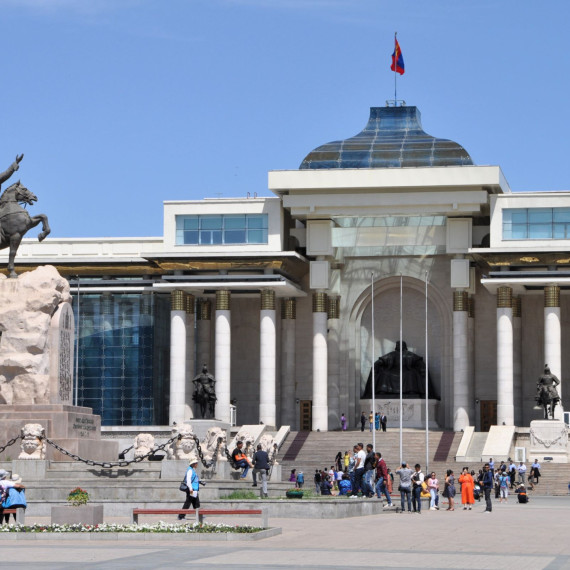 Parlament na náměstí Čingischána.