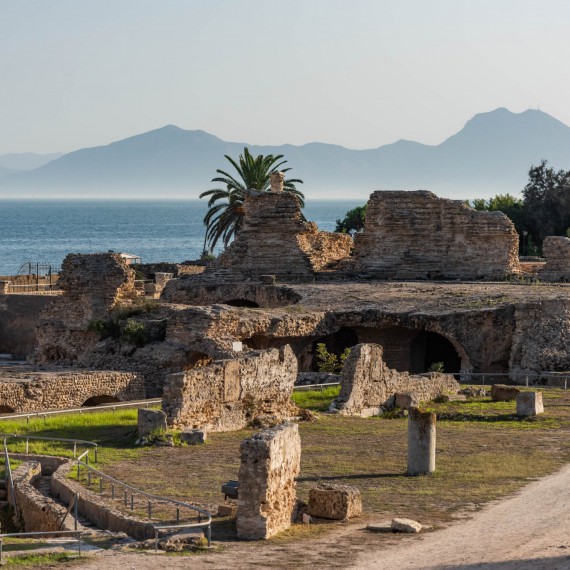 Uvidíte historickou architekturu i nádherné výhledy. 
