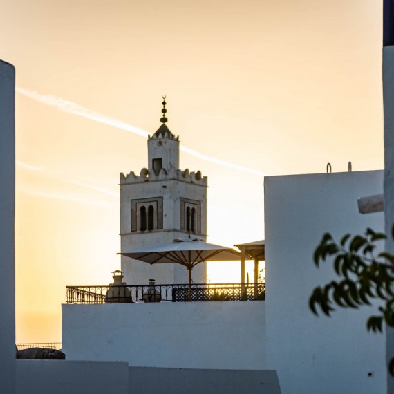 Západy slunce v Tunisku jsou dechberoucí. 