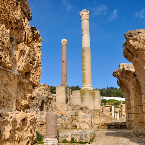 Antoninové koupele v Kartágu, kde si Římané uživali luxus